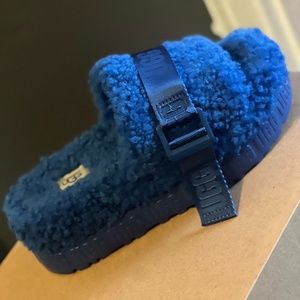UGG Fluffita Slide